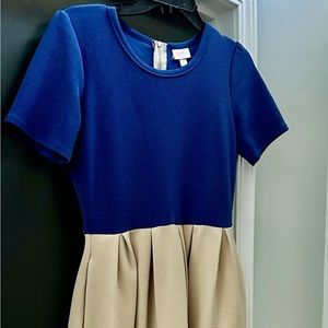 LuLa Roe Dress Size Medium with pockets